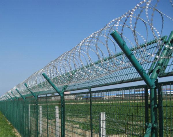 机场护栏